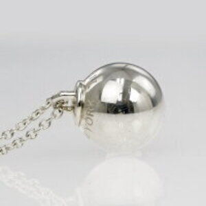 Tiffany HardWear ball pendant necklace sterling silver sleek spherical pendant